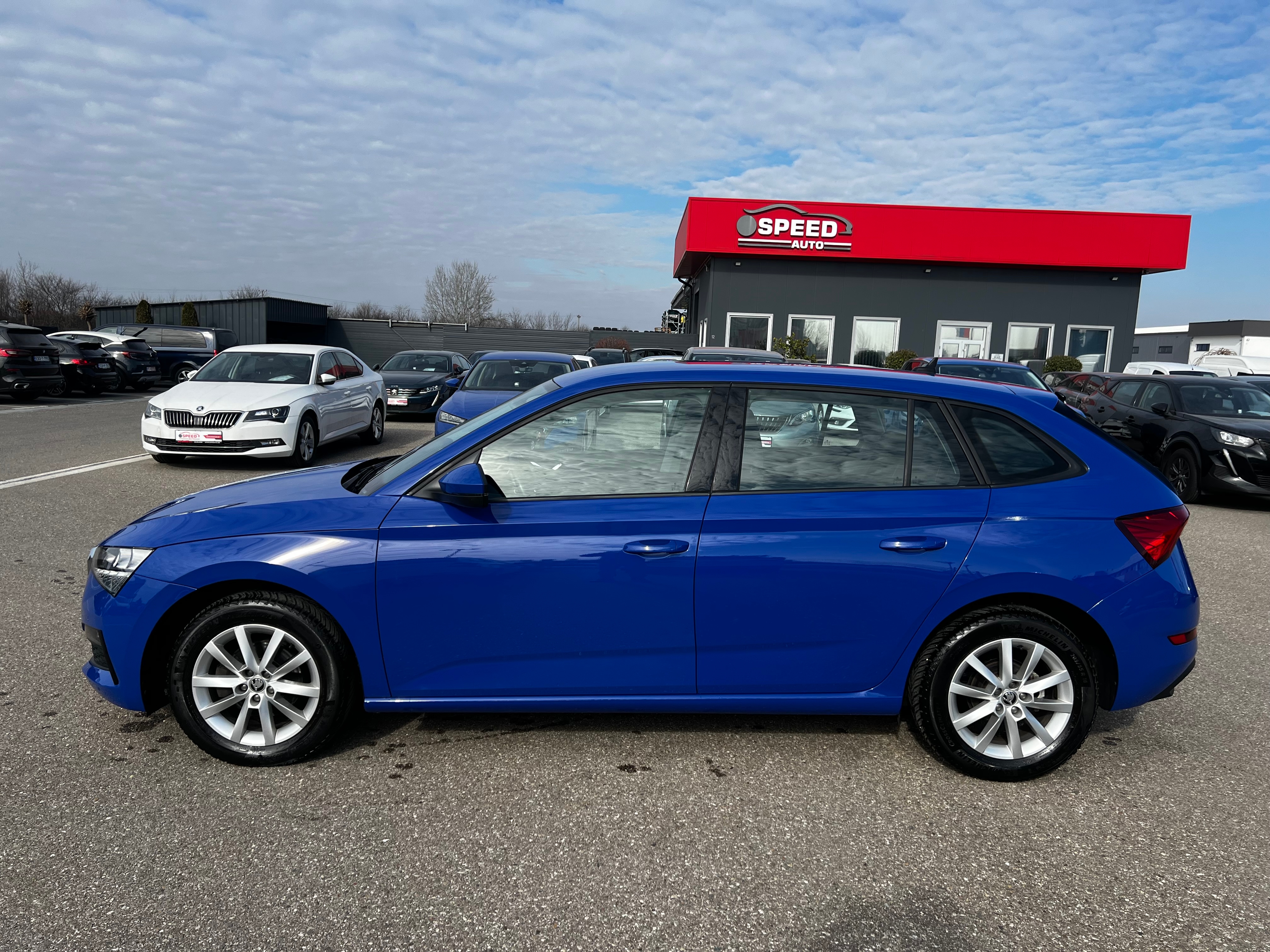 67a74d6a444cf4dcb0e8af56