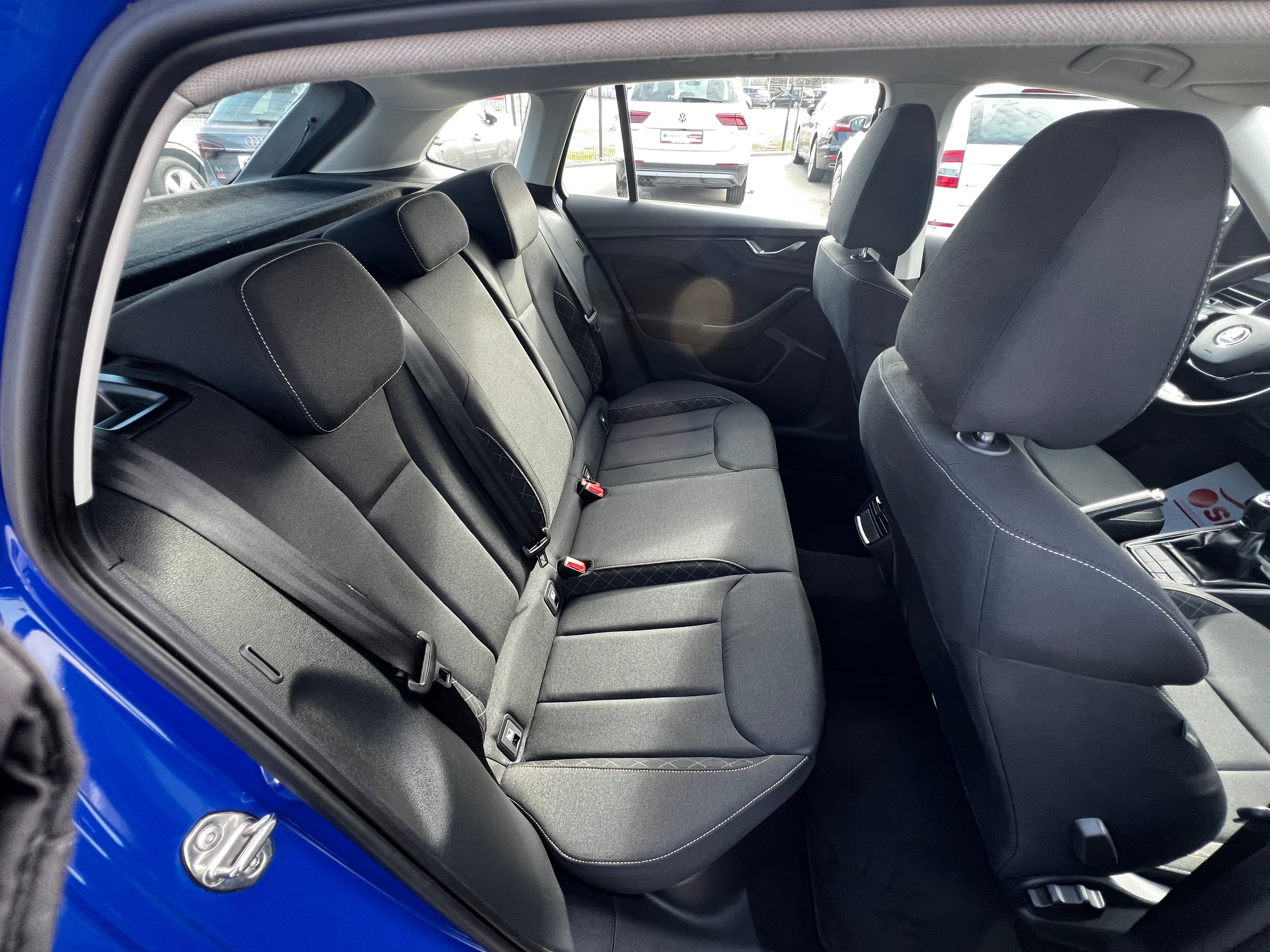 67a74d6a444cf4dcb0e8af71