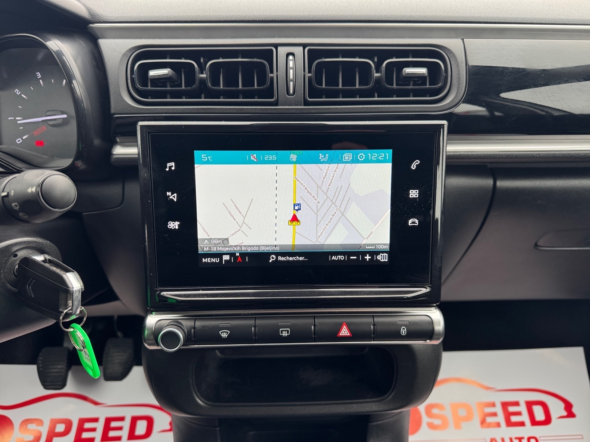 69302f0eefdc2bc1f5462711