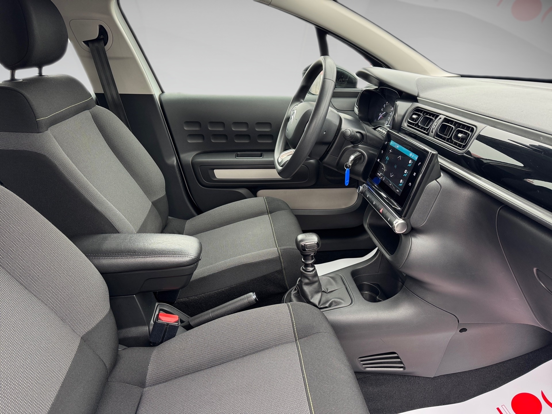 6932cea1752d0d449d977967