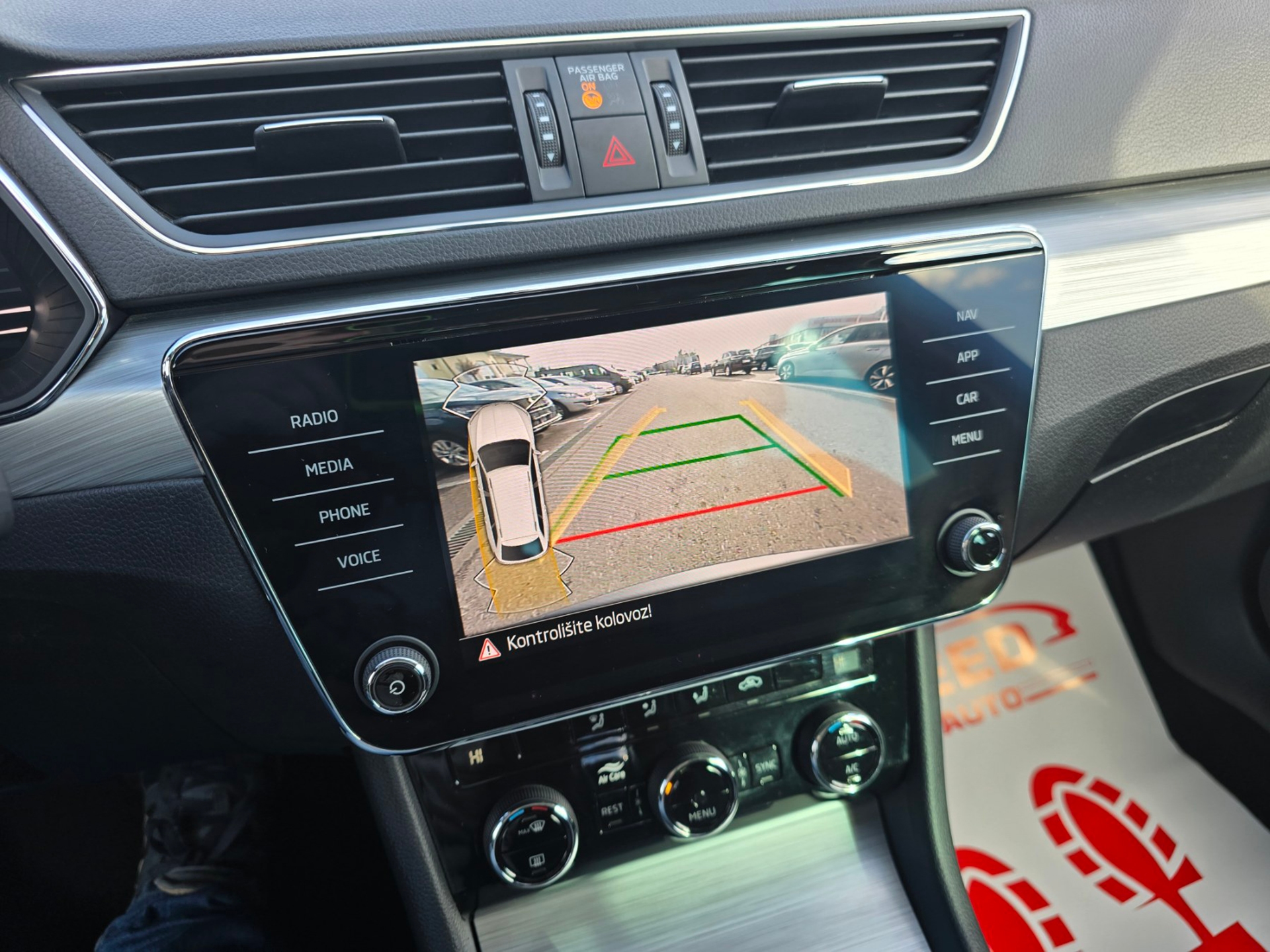 699595c6752d0d449d6867cb